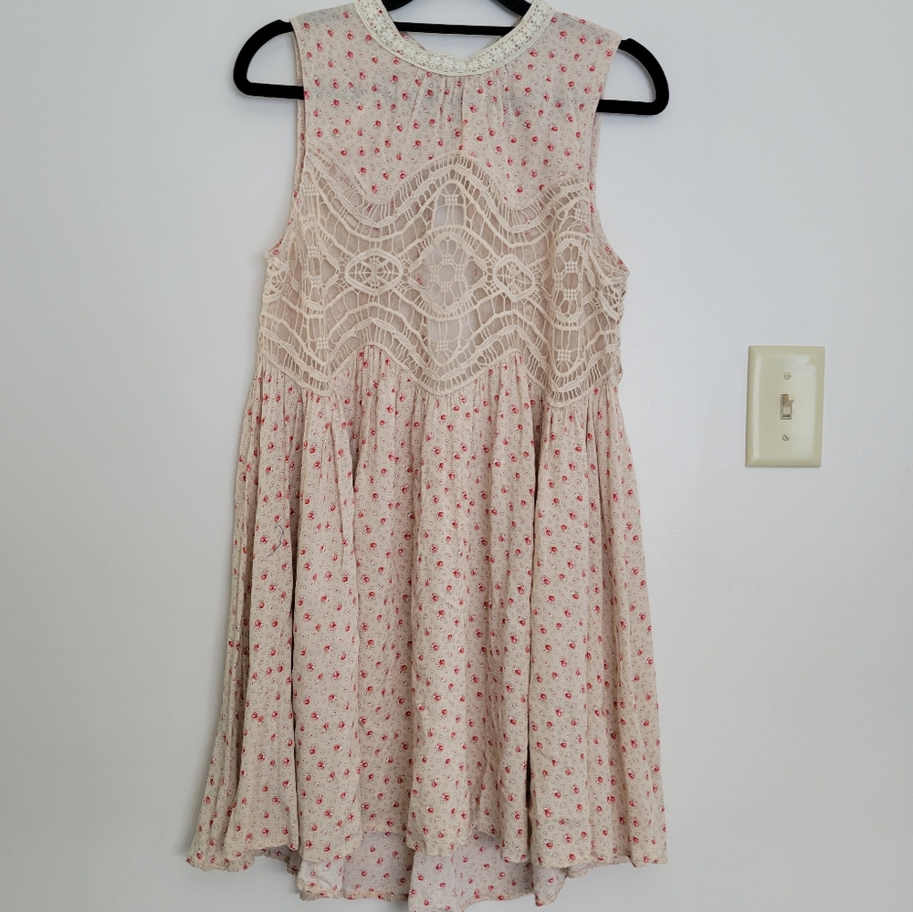Flowy High Neck Illusion Bodice Floral Dress Sz L